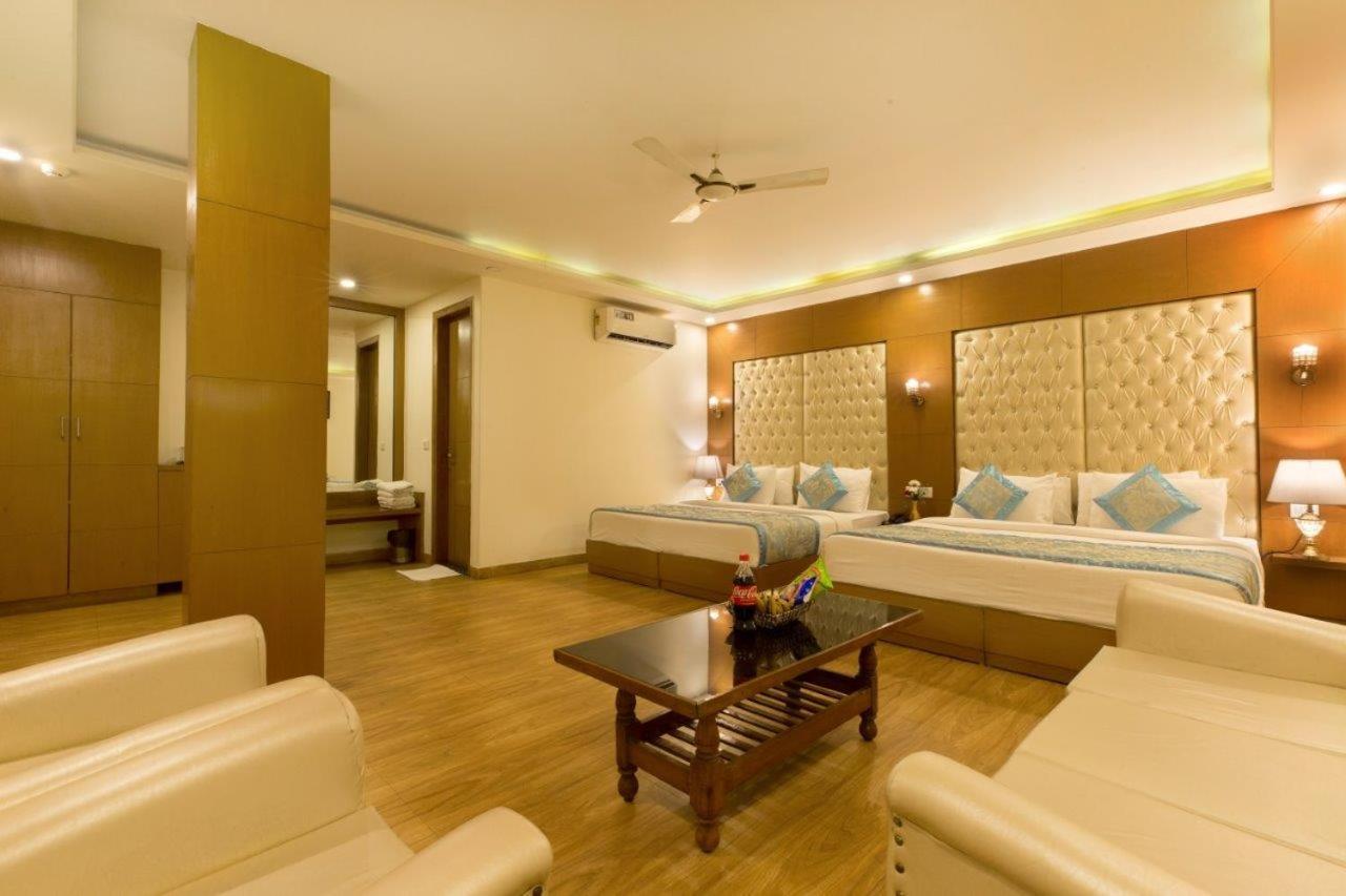 Hotel Viva Palace By Opo New Delhi Exterior foto